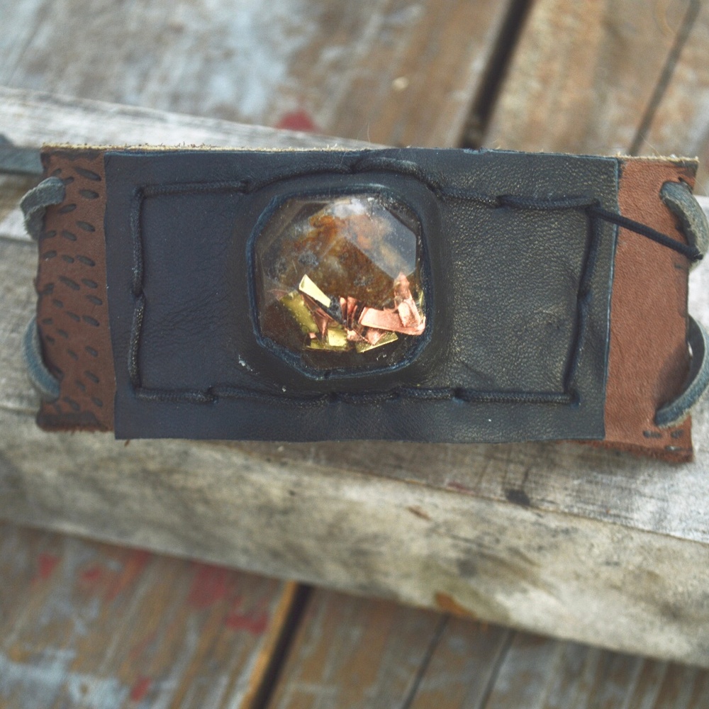 Orgonite Carnelian Copper Leather Cuff Bracelet - Picture 7 of 7